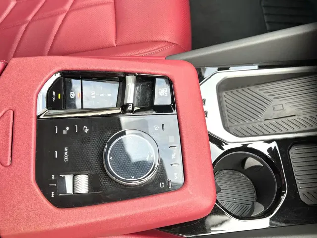 BMW 5 Series — Фото автомобиля 5