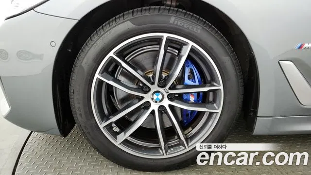 BMW 5-Series — Фото автомобиля 5