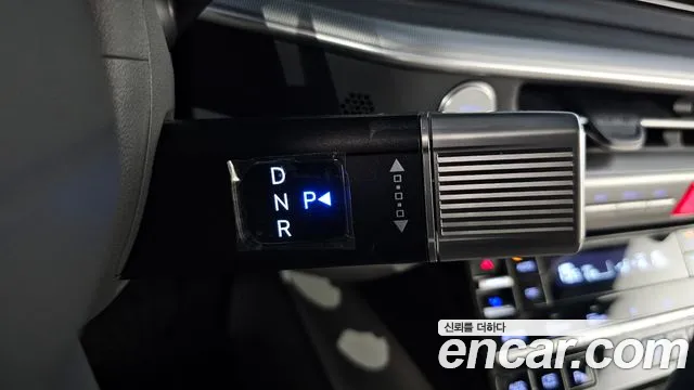 Hyundai Grandeur GN7 — Фото автомобиля 12