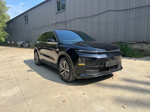 Li Auto L6 — Фото автомобиля 3