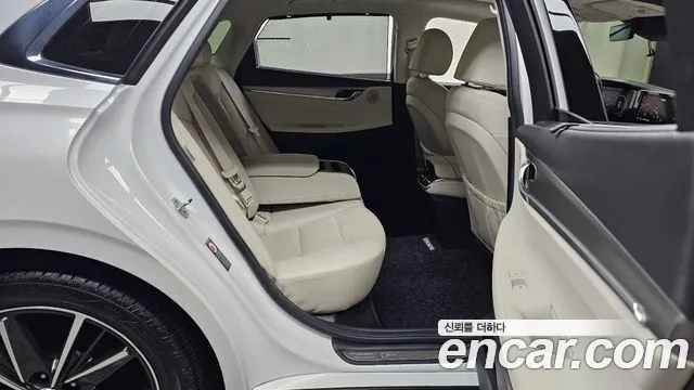 Hyundai Grandeur Grandeur (New) — Фото автомобиля 18