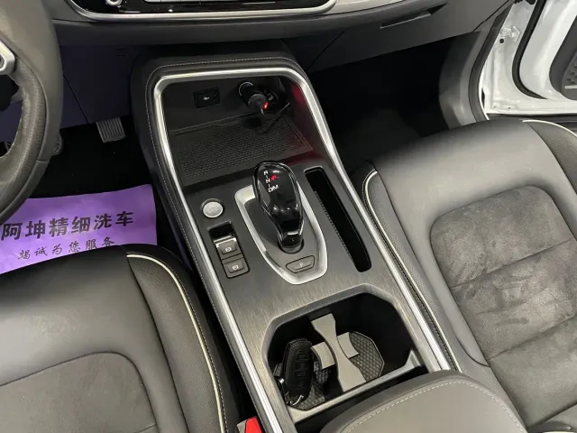 Haval H6 — Фото автомобиля 11