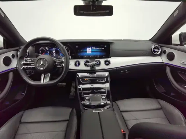 Mercedes-Benz E-Class — Фото автомобиля 5