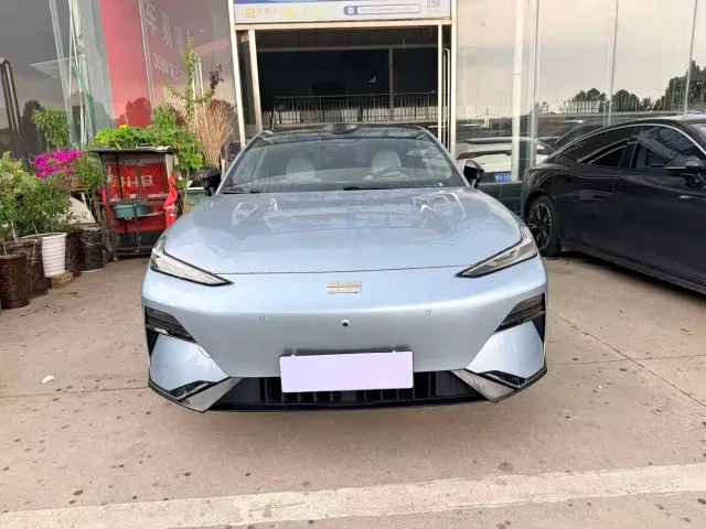 Geely Galaxy E8 — Фото автомобиля 2