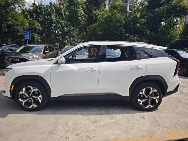 Geely Boyue L — Фото автомобиля 6