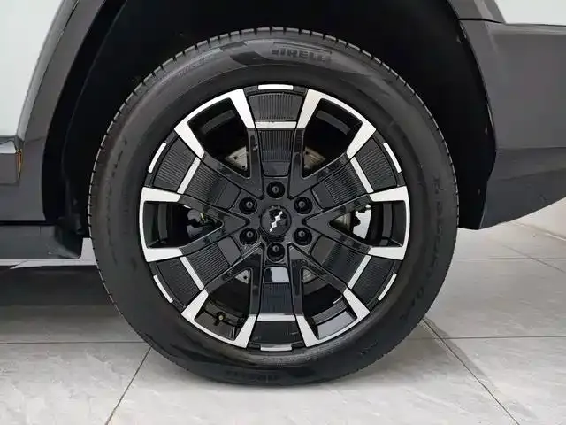 BYD FangChengBao Leopard 8 — Фото автомобиля 5
