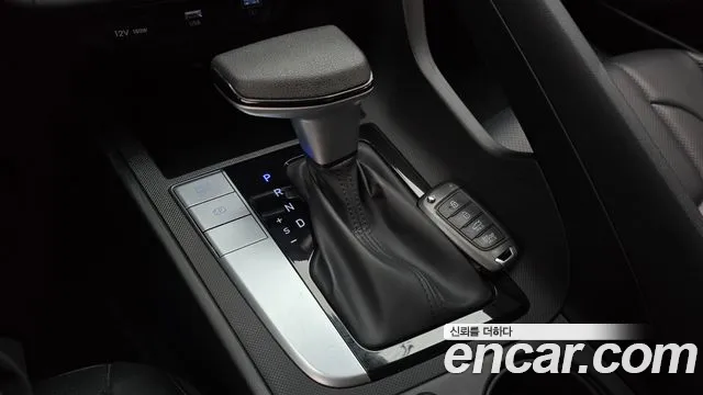 Hyundai Avante CN7 — Фото автомобиля 12