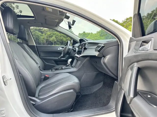 Peugeot 408 — Фото автомобиля 15