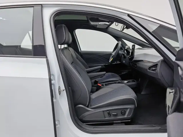 Volkswagen ID.3 — Фото автомобиля 23