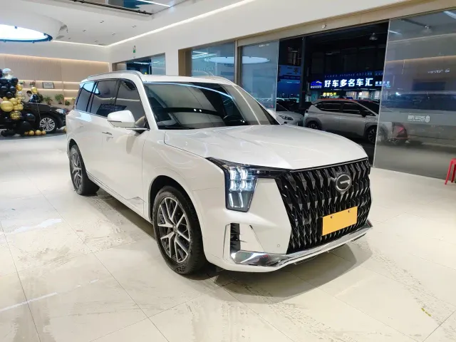 GAC Trumpchi GS8 — Фото автомобиля 2