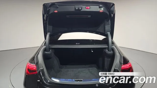 Mercedes-Benz S-Class — Фото автомобиля 29