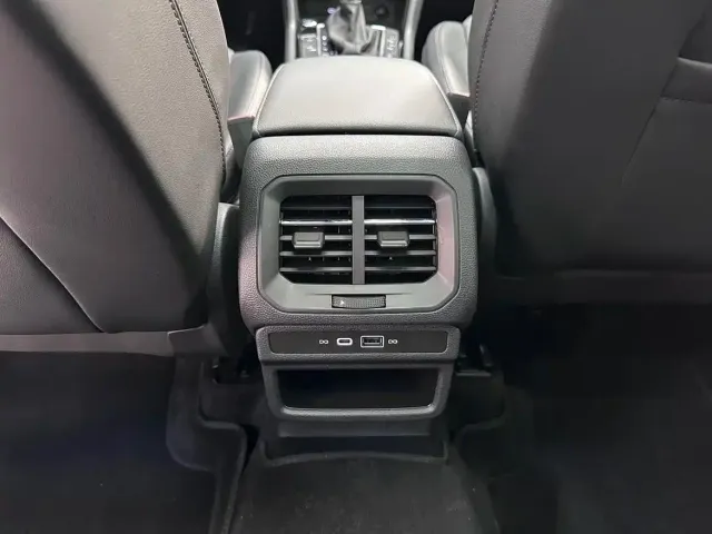 Volkswagen Tharu — Фото автомобиля 10