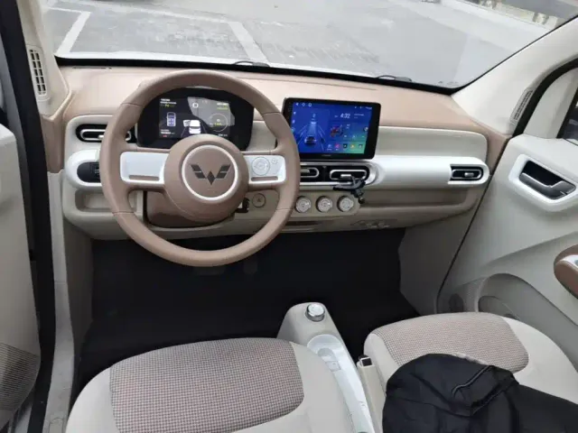 Wuling Hongguang Mini EV — Фото автомобиля 13