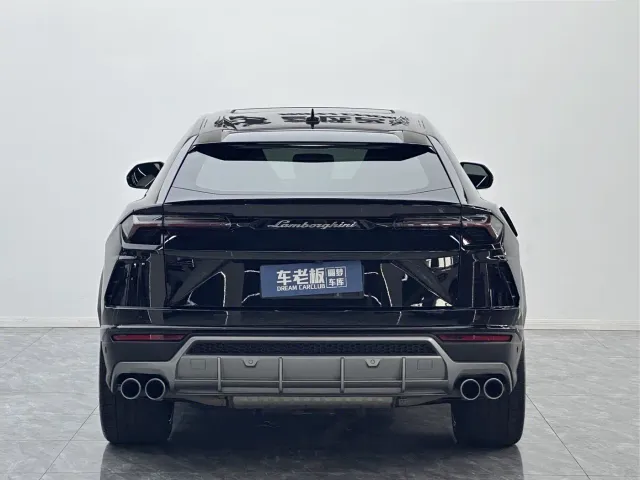 Lamborghini Urus — Фото автомобиля 5