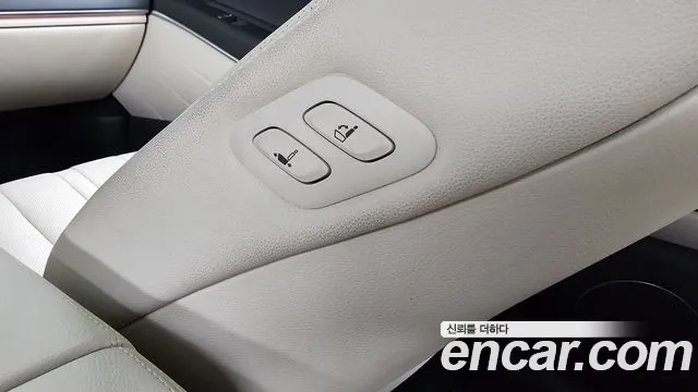 Genesis GV80 — Фото автомобиля 28