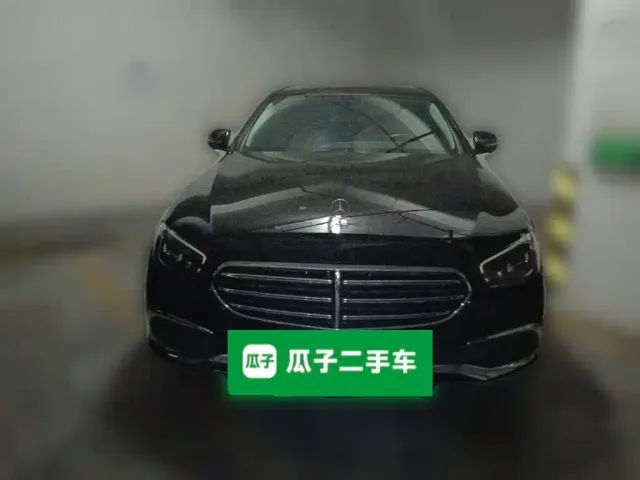 Mercedes-Benz E-Class — Фото автомобиля 2