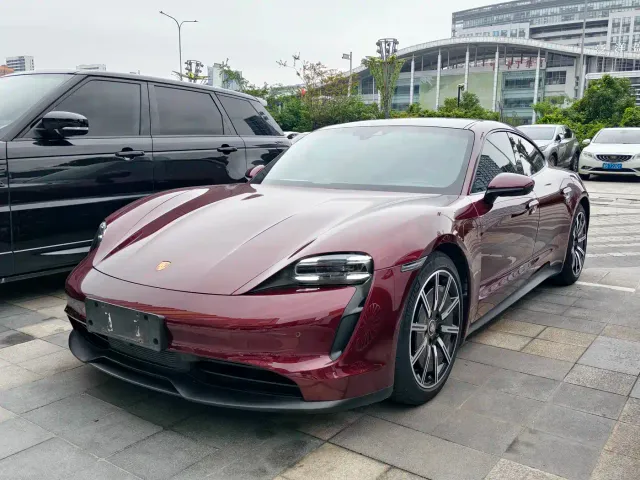 Фотография автомобиля — Porsche Taycan