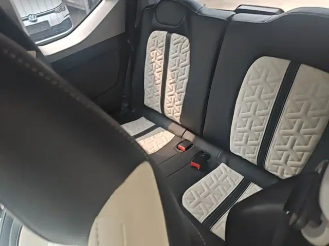 Wuling Hongguang Mini EV — Фото автомобиля 16