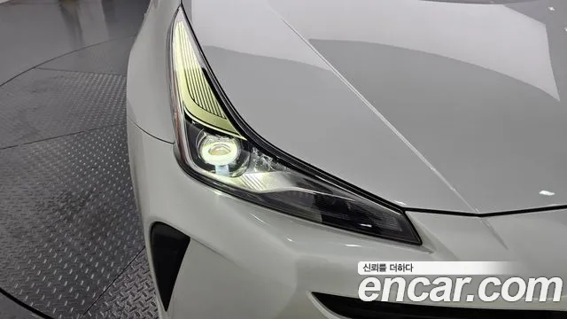 Toyota Prius — Фото автомобиля 21