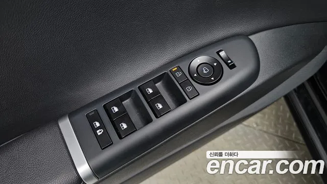 Hyundai Grandeur GN7 — Фото автомобиля 28