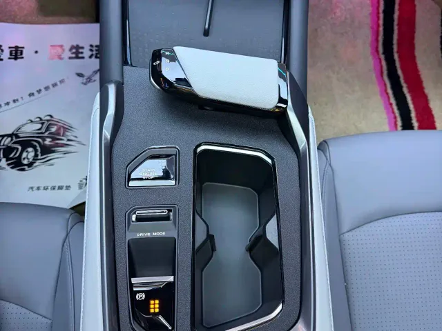 Changan UNI-T — Фото автомобиля 7