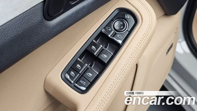Porsche Macan — Фото автомобиля 29