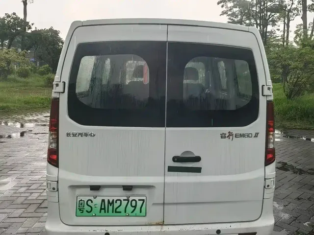 Changan Ruixing EM60 — Фото автомобиля 7