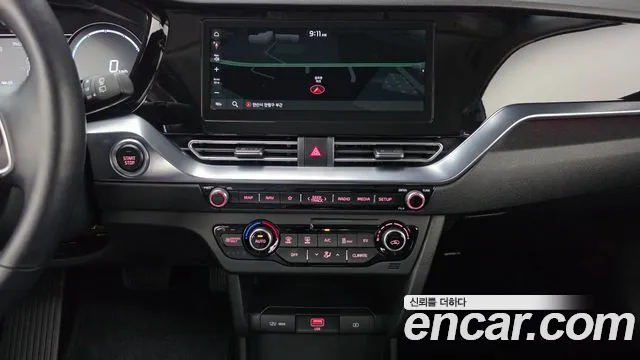 Kia Niro — Фото автомобиля 15