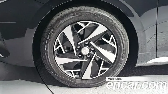 Hyundai Grandeur Grandeur (New) Hybrid — Фото автомобиля 4