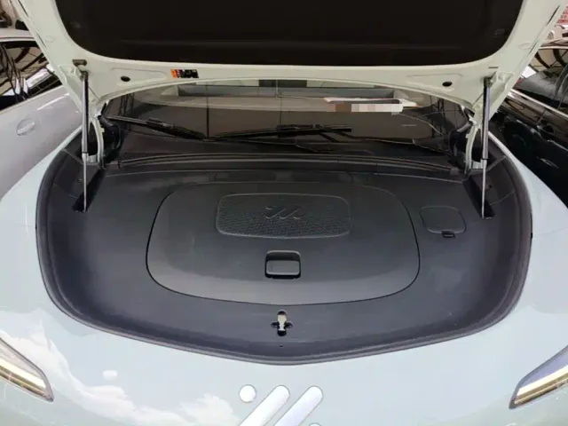 IM Motors IM LS7 — Фото автомобиля 19