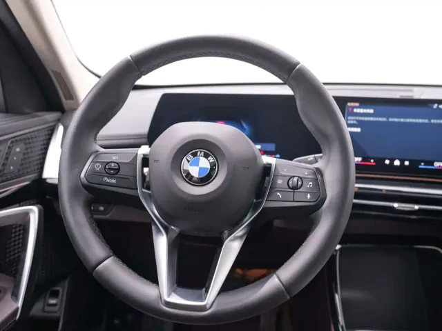 BMW X1 — Фото автомобиля 18