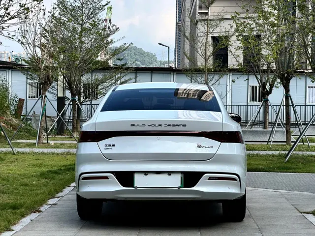 BYD Qin PLUS — Фото автомобиля 15