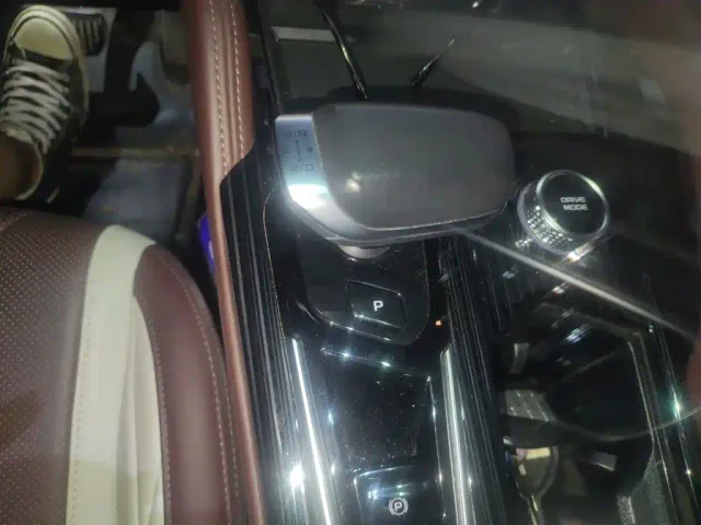 Geely Xingyue L — Фото автомобиля 15