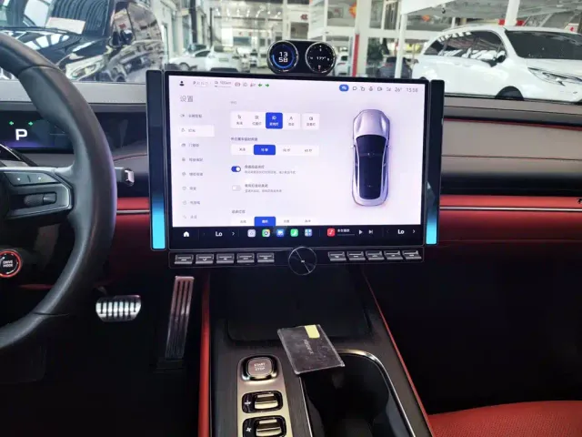 Xiaomi SU7 — Фото автомобиля 12