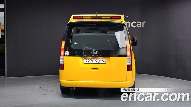 Hyundai Staria Staria L3.5 Школьный автобус — Фото автомобиля 4