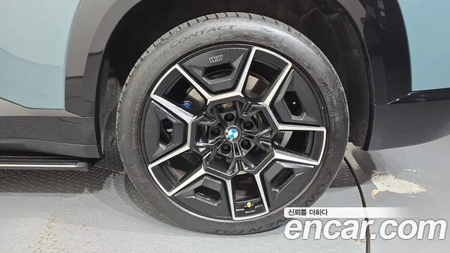 BMW XM G09 — Фото автомобиля 6