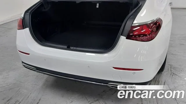 Mercedes-Benz E-Class W214 — Фото автомобиля 11