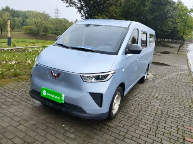 Фотография автомобиля — Wuling Yangguang