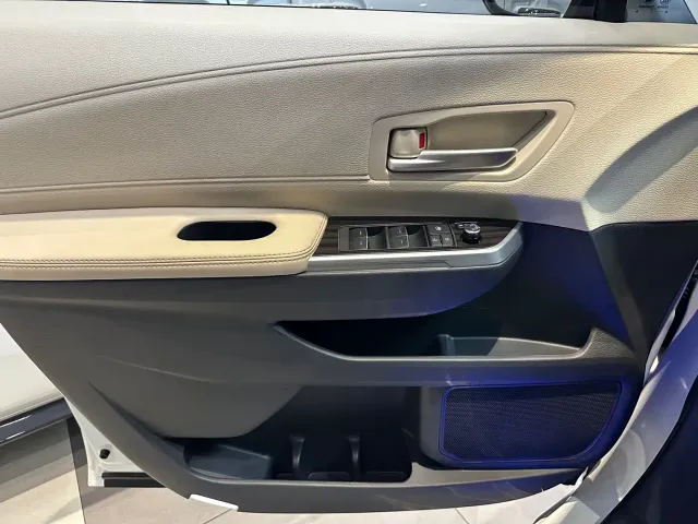 Toyota Sienna — Фото автомобиля 17