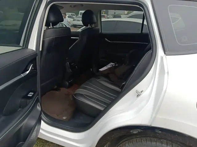 Roewe RX5 Max — Фото автомобиля 16