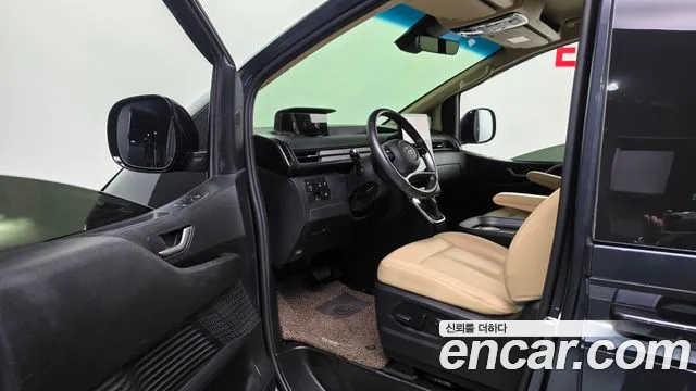 Hyundai Staria — Фото автомобиля 10