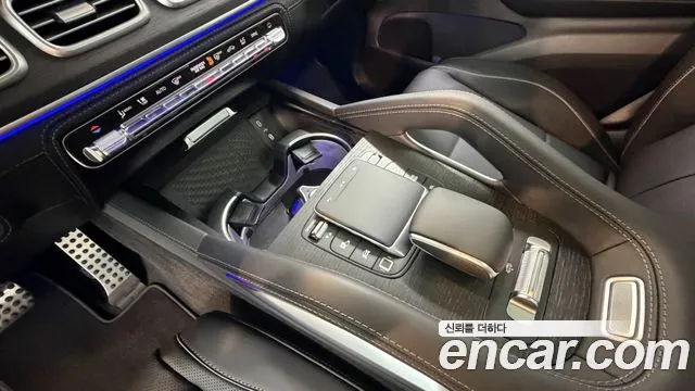 Mercedes-Benz GLS-Class — Фото автомобиля 16