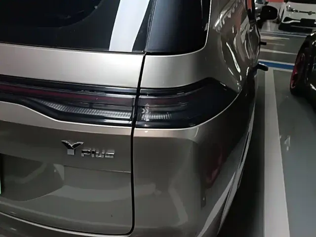 GAC Aion Y — Фото автомобиля 7