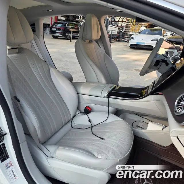 Mercedes-Benz EQE V295 — Фото автомобиля 11