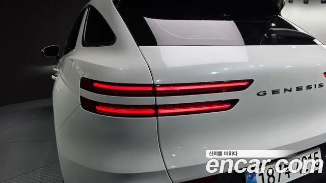 Genesis GV70 2.5T Бензин 2WD — Фото автомобиля 20