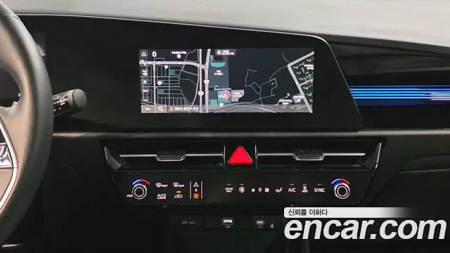 Kia Niro — Фото автомобиля 17