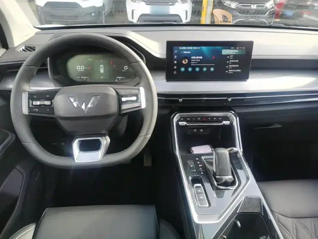 Wuling Asta — Фото автомобиля 9
