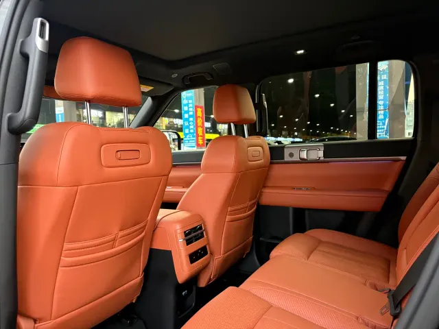 BYD FangChengBao Titanium 7 — Фото автомобиля 10