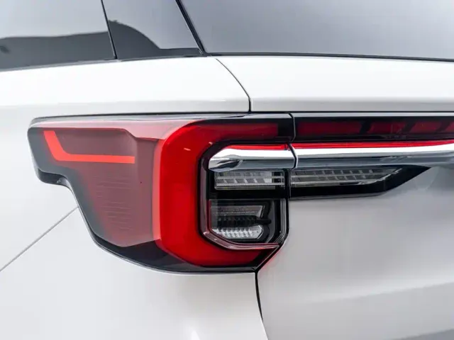 Ford Explorer — Фото автомобиля 13