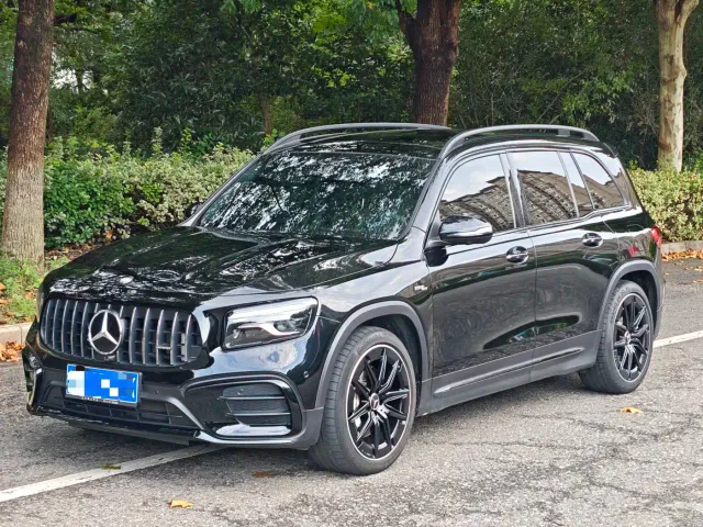 Mercedes-Benz GLB AMG — Фото автомобиля 2